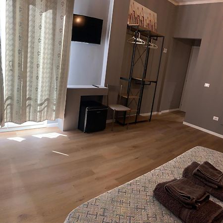 Riva Reno 4 Rooms Болонья Экстерьер фото