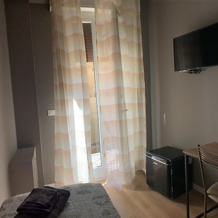 Riva Reno 4 Rooms Болонья Экстерьер фото