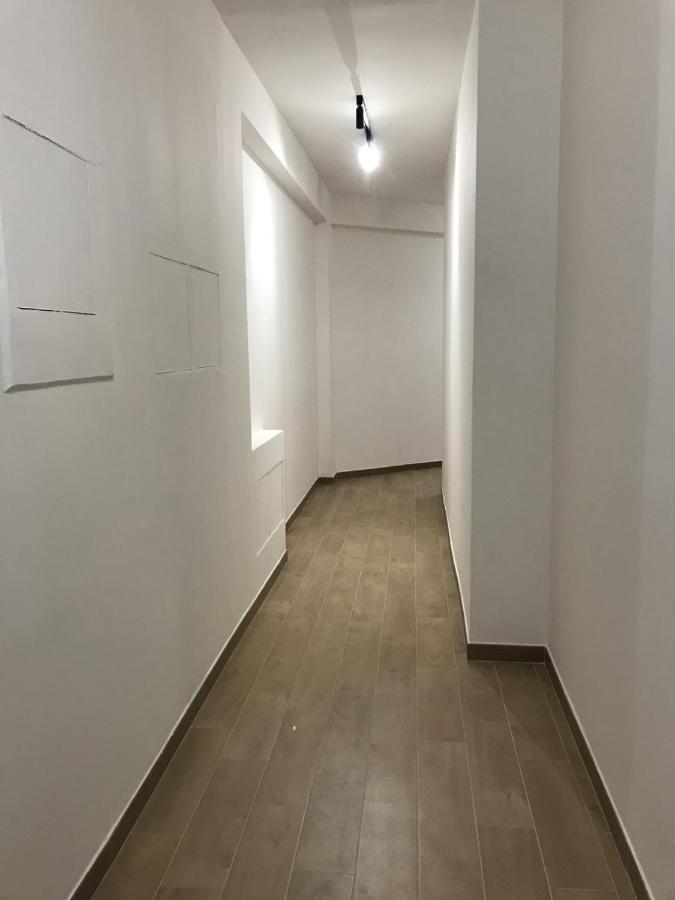 Riva Reno 4 Rooms Болонья Экстерьер фото