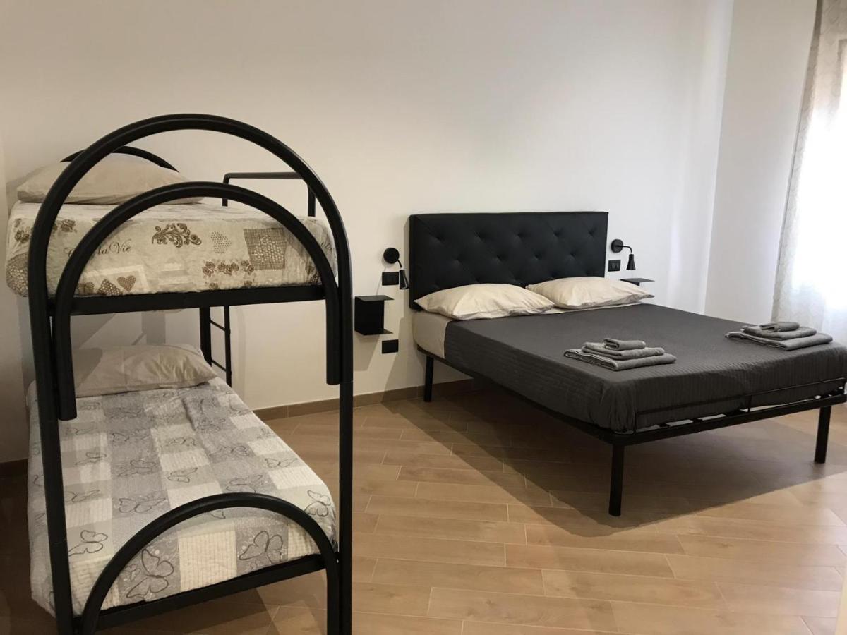 Riva Reno 4 Rooms Болонья Экстерьер фото