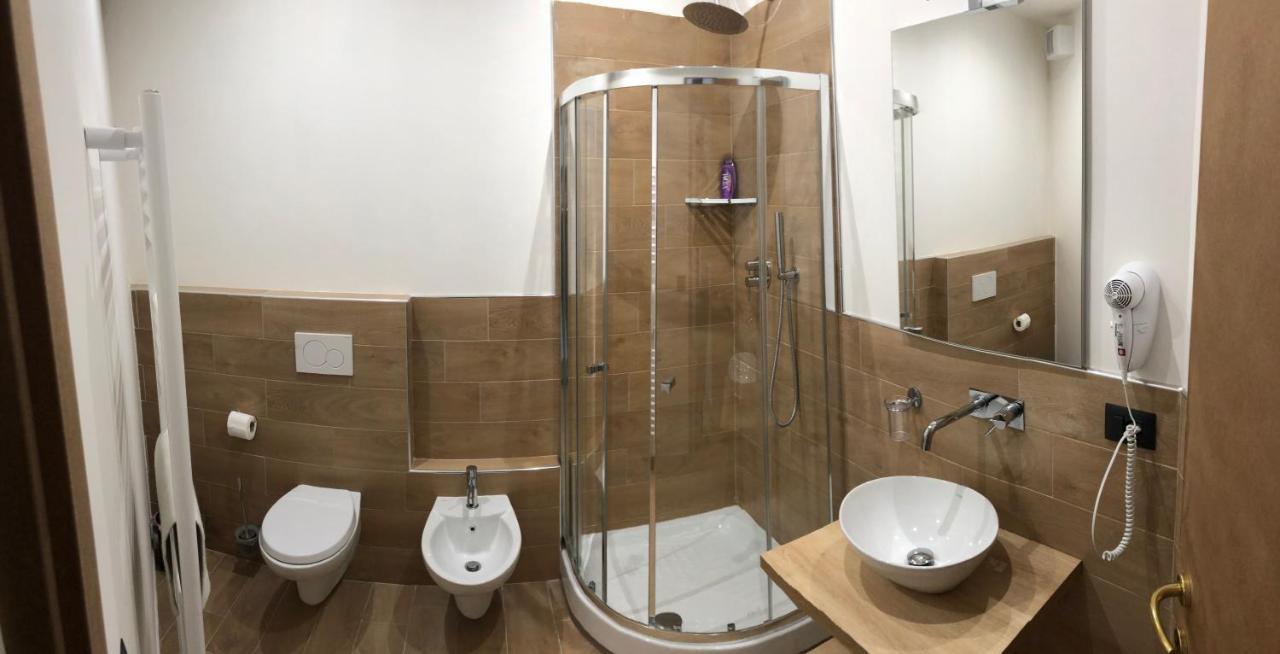 Riva Reno 4 Rooms Болонья Экстерьер фото