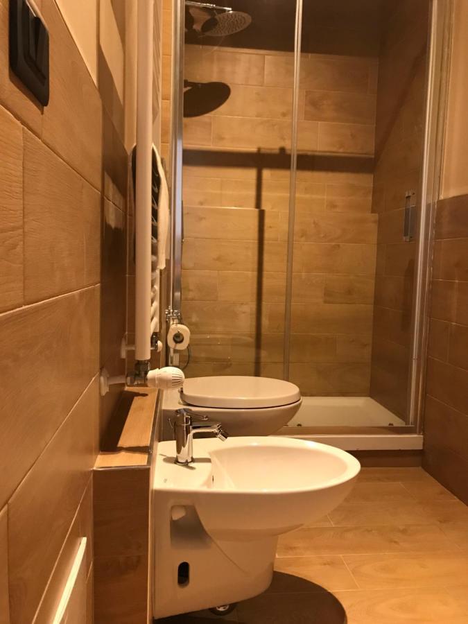 Riva Reno 4 Rooms Болонья Экстерьер фото